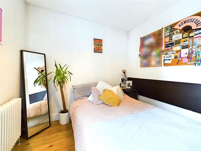 1 Bedroom Flat To Rent In Carisbrooke Road, Walthamstow, London, E17