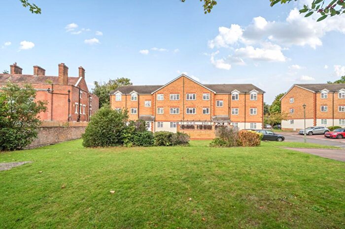 1 Bedroom Apartment To Rent In Hanson Close, Beckenham, BR3