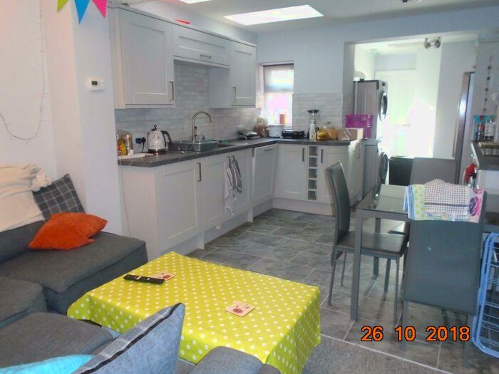 6 Bedroom House To Rent In Teignmouth Road, B29