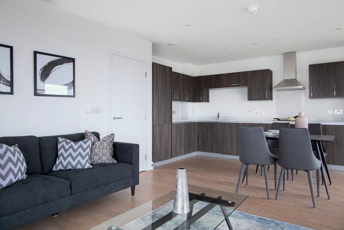 2 Bedroom Flat To Rent In Solomon Way, London, E1