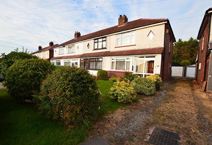 3 Bedroom End Of Terrace House For Sale In New Lane, Burscough, L40