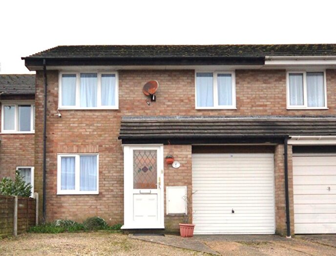 3 Bedroom Semi Detached House To Rent In Bournemouth, BH8
