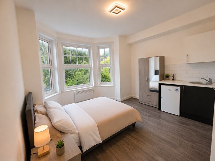 Studio To Rent In Buckland Road, Maidstone, Kent, ME16