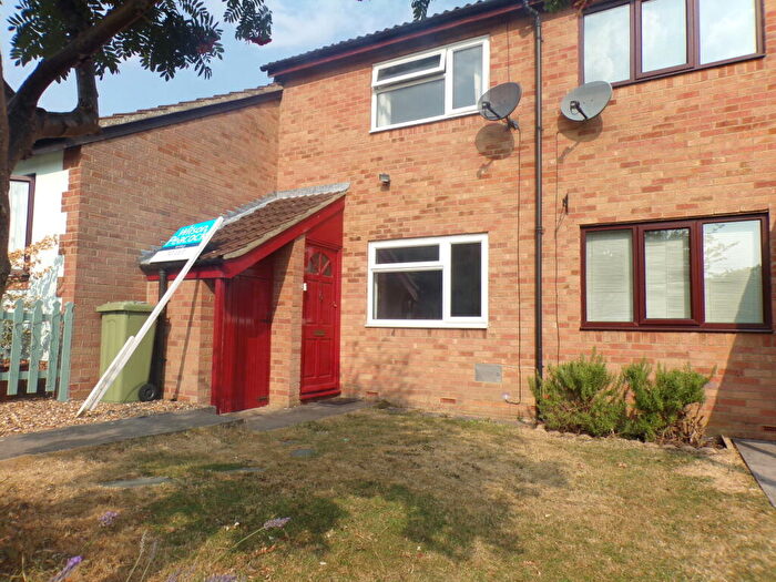 2 Bedroom House To Rent In Haldene, Two Mile Ash, MK8