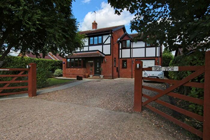 5 Bedroom Detached House For Sale In Clementhorpe Lane, Gilberdyke, Brough, HU15