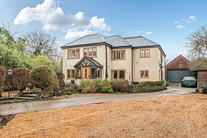 4 Bedroom Detached House For Sale In Blackhill Road, East Wellow, Romsey, Hampshire, SO51