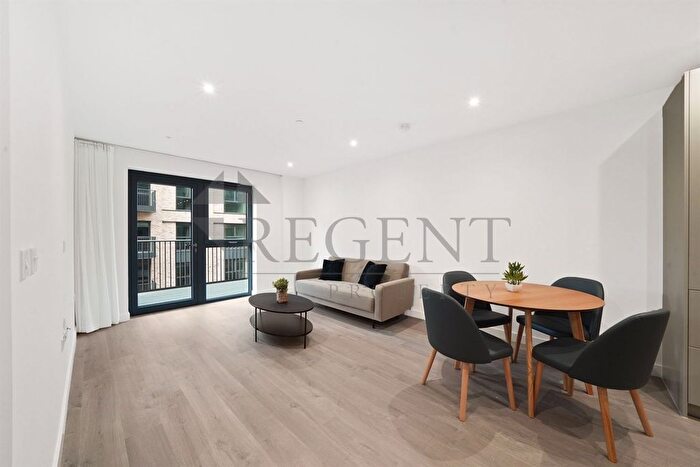 1 Bedroom Flat To Rent In Hawker House, Anax St, N4