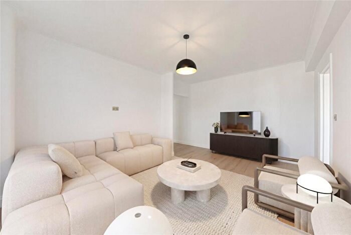 1 Bedroom Apartment To Rent In St. Johns Wood Road, London, NW8