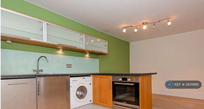 2 Bedroom Flat To Rent In Alexandra Park Road, London, N22