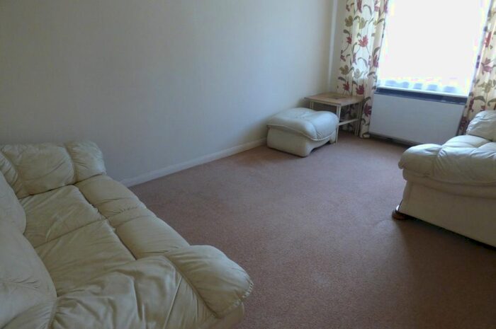 2 Bedroom Flat To Rent In Ridge Green, Shaw, Swindon, SN5