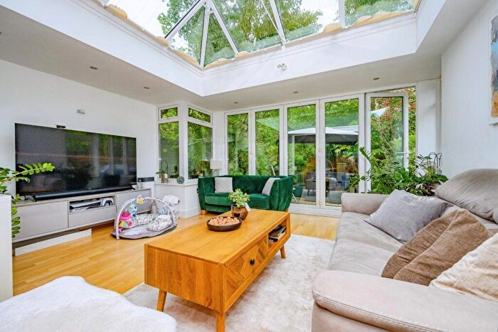 5 Bedroom End Of Terrace House To Rent In Chaucer Close, Sandridge Road, St. Albans, Hertfordshire, AL1