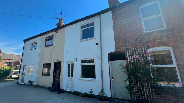 2 Bedroom Cottage To Rent In Hamilton Terrace, Willington, Derby, DE65