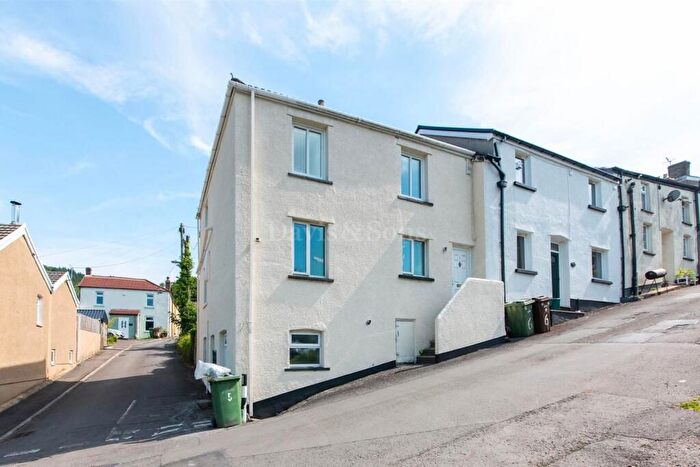 4 Bedroom End Of Terrace House For Sale In Hill Street, Abercarn, Newport, NP11