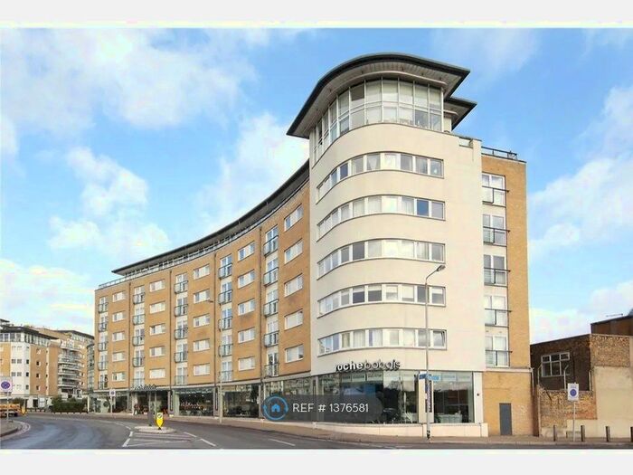 1 Bedroom Flat To Rent In Wandsworth Town, London, SW18