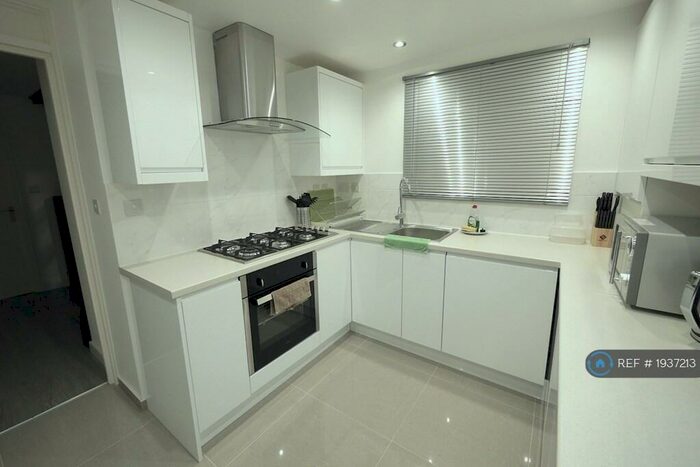 7 Bedroom End Of Terrace House To Rent In Dimsdale Walk, London, E13