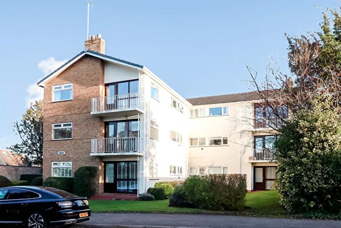 2 Bedroom Flat To Rent In Overton Park Road, Cheltenham, GL50