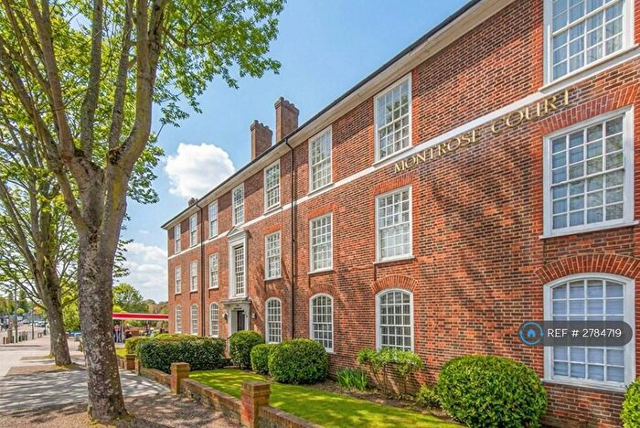 3 Bedroom Flat To Rent In Montrose Court, London, NW11
