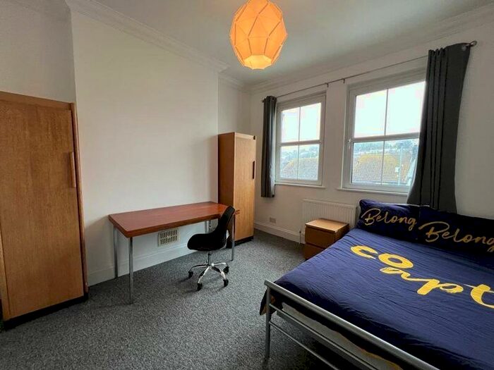 4 Bedroom Flat To Rent In Lewes Road, Brighton, BN2