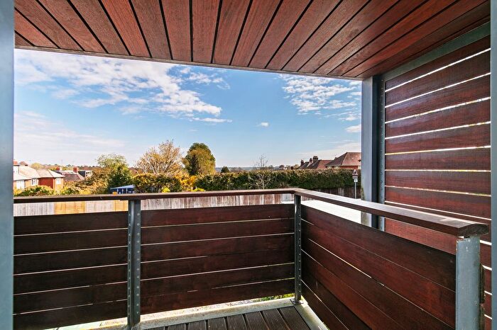 1 Bedroom Semi-Detached House To Rent In Fordington Avenue, Winchester, SO22
