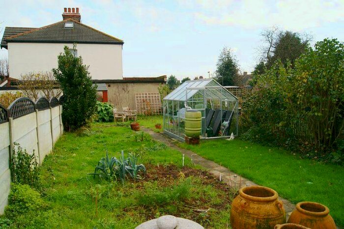 3 Bedroom Terraced House To Rent In Westbury Road, Southchurch Village, SS2