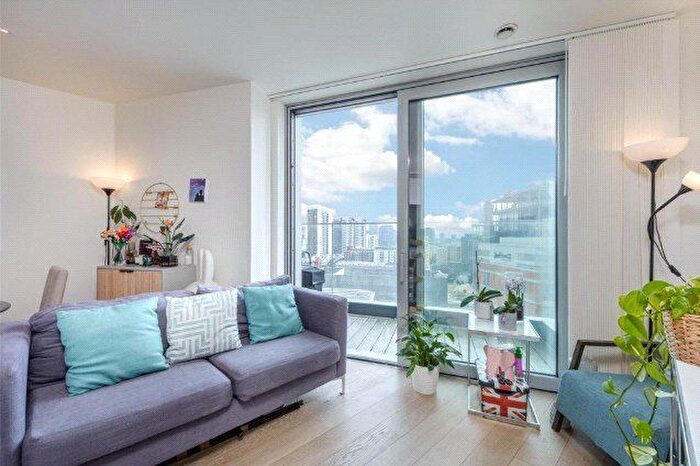 1 Bedroom Flat To Rent In Biscayne Avenue, Tower Hamlets, London, E14