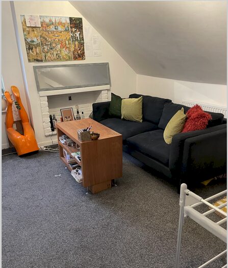 2 Bedroom Flat To Rent In Egerton, Manchester, M14