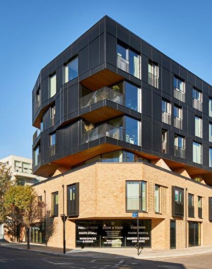 1 Bedroom Flat To Rent In Lamb Lane, London, E8