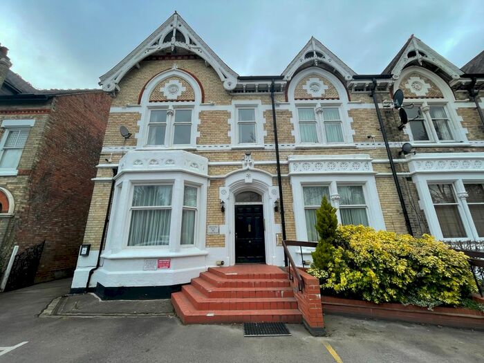 1 Bedroom Flat To Rent In London Road, Stoneygate, Leicester, LE2