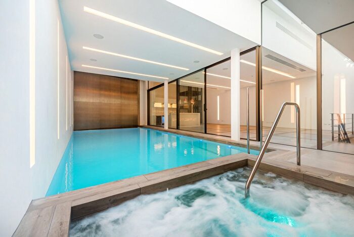 6 Bedroom Detached House For Sale In Collman House, London, W2