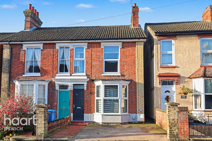 2 Bedroom Semi Detached House For Sale In Warwick Road, Ipswich, IP4