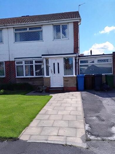 3 Bedroom Property For Sale In Alder Close, Ashton-Under-Lyne, OL6