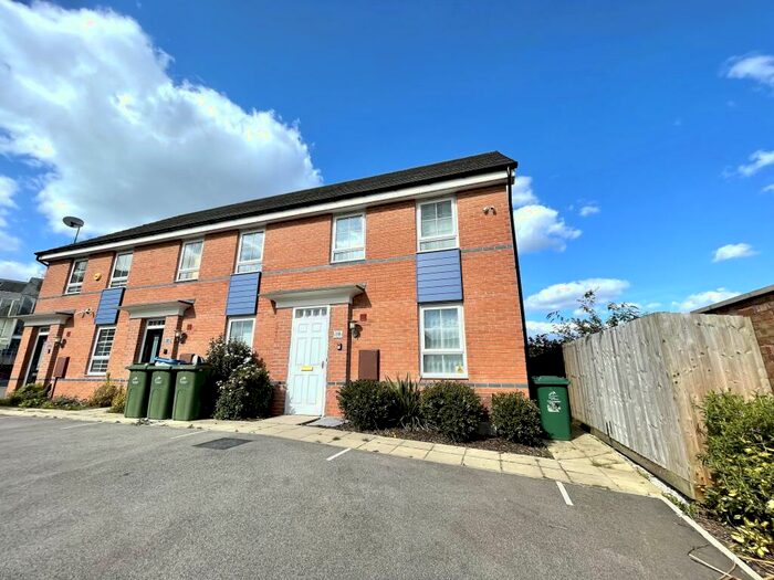 3 Bedroom House To Rent In Quayside Court, Coventry, CV1