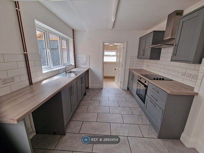 3 Bedroom Semi-Detached House To Rent In Hereward Road, Wisbech, PE13