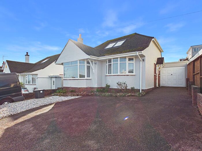 3 Bedroom Detached Bungalow For Sale In Southfield Avenue, Preston, Paignton, TQ3
