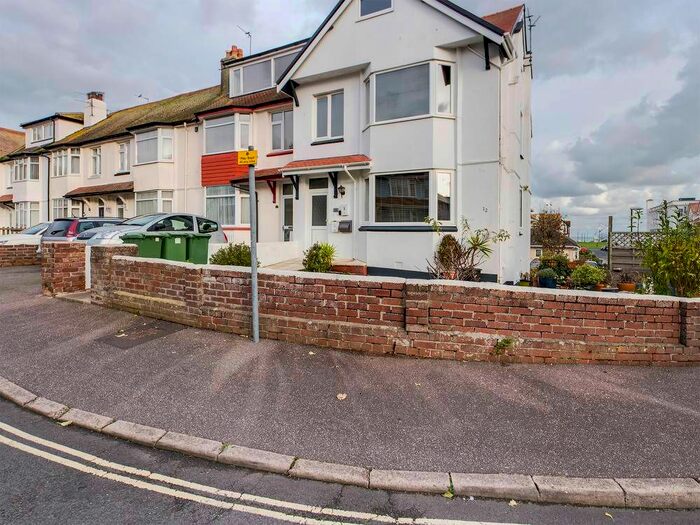 1 Bedroom Flat To Rent In Warefield Road, Paignton, TQ3