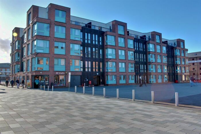 2 Bedroom Flat To Rent In Barge Arm, The Docks, Gloucester, GL1