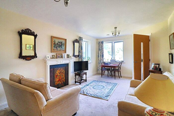 2 Bedroom Apartment For Sale In Tyefield Place, Hadleigh, IP7