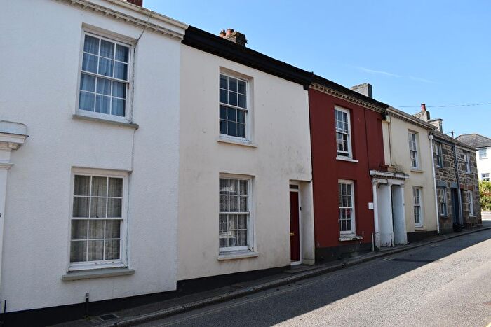 2 Bedroom Terraced House To Rent In Helston Road, Penryn, TR10