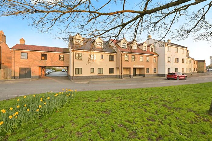 2 Bedroom Flat For Sale In Station Road, Whittlesey, Peterborough, PE7