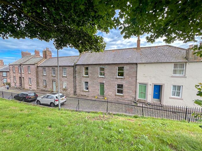 4 Bedroom Terraced House For Sale In College Place, Berwick-Upon-Tweed, TD15