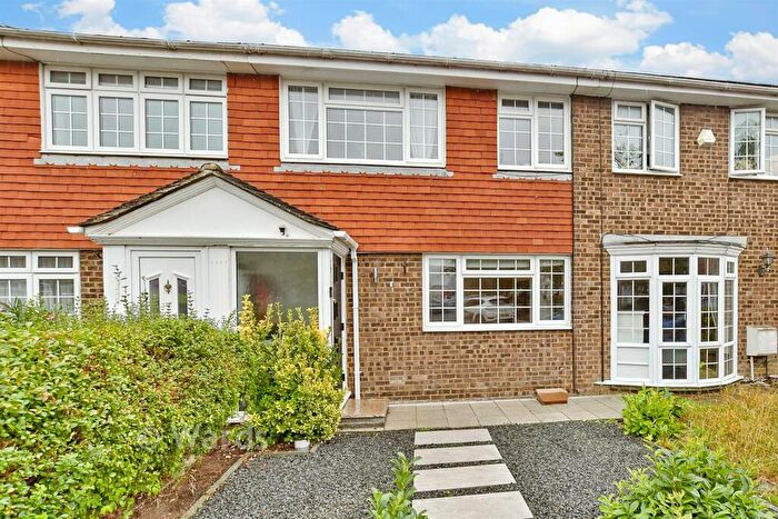 3 Bedroom Terraced House For Sale In Tilbury Road, Rainham, Kent, ME8