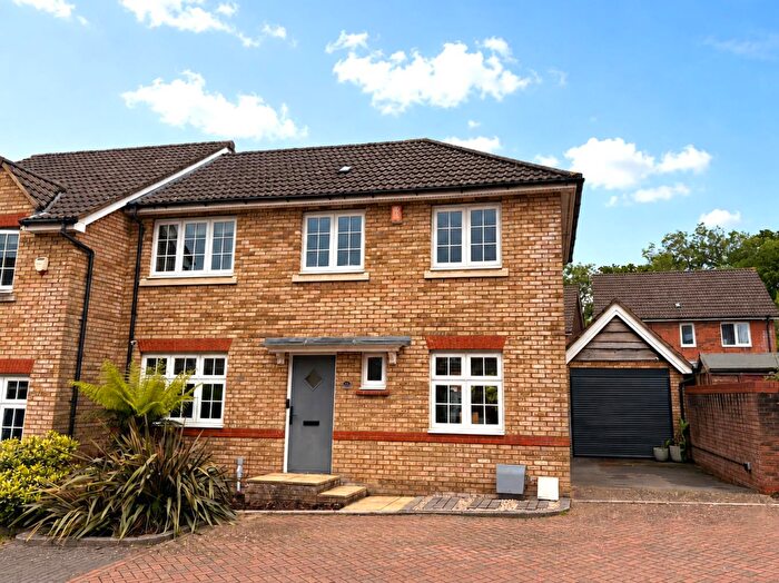 3 Bedroom Semi-Detached House For Sale In Well Appointed Modern Home In Prime Cheswick Village Location, BS16