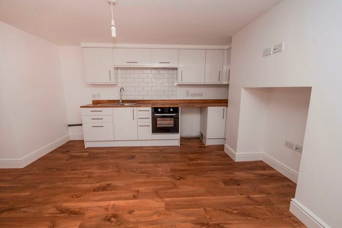 1 Bedroom Flat To Rent In York Road, Walmer, Deal, Kent, CT14