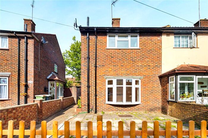 2 Bedroom Semi-Detached House To Rent In Rokeby Street, Stratford, London, E15