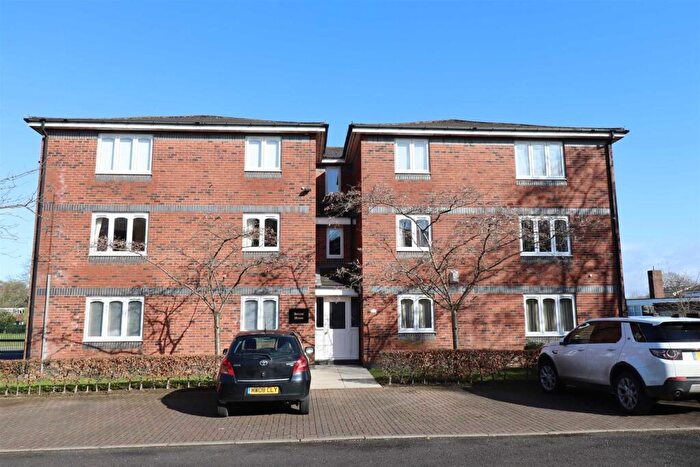 1 Bedroom Flat To Rent In Keats Drive, Macclesfield, SK10