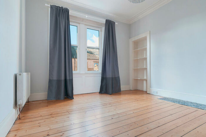 2 Bedroom Flat To Rent In Fowler Terrace Edinburgh United Kingdom, EH11