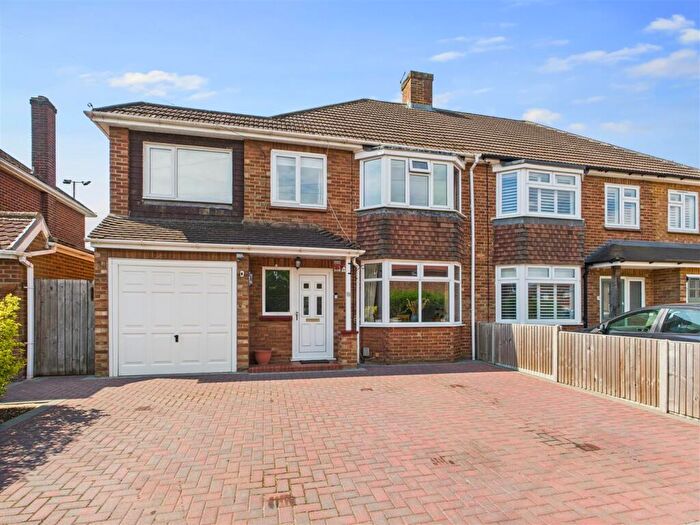 4 Bedroom Semi Detached House For Sale In Havers Avenue, Hersham, Walton-On-Thames, KT12