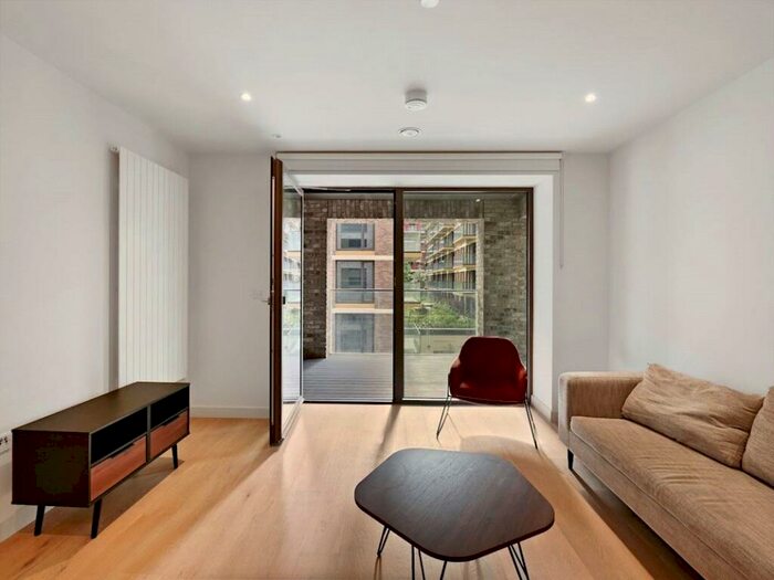 2 Bedroom Apartment To Rent In Clipper Street, London, E16