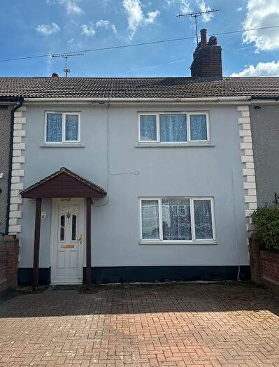 3 Bedroom Terraced House To Rent In Tennyson Walk, Tilbury, RM18