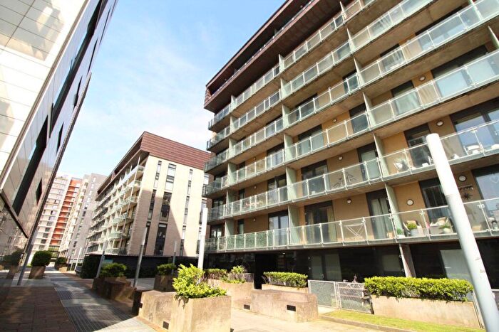 1 Bedroom Flat To Rent In Glasgow Harbour Terrace, G11